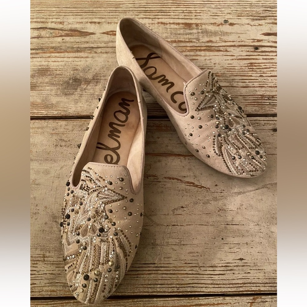 Sam Edelman embroidered suede loafers size 8.5 crème color
